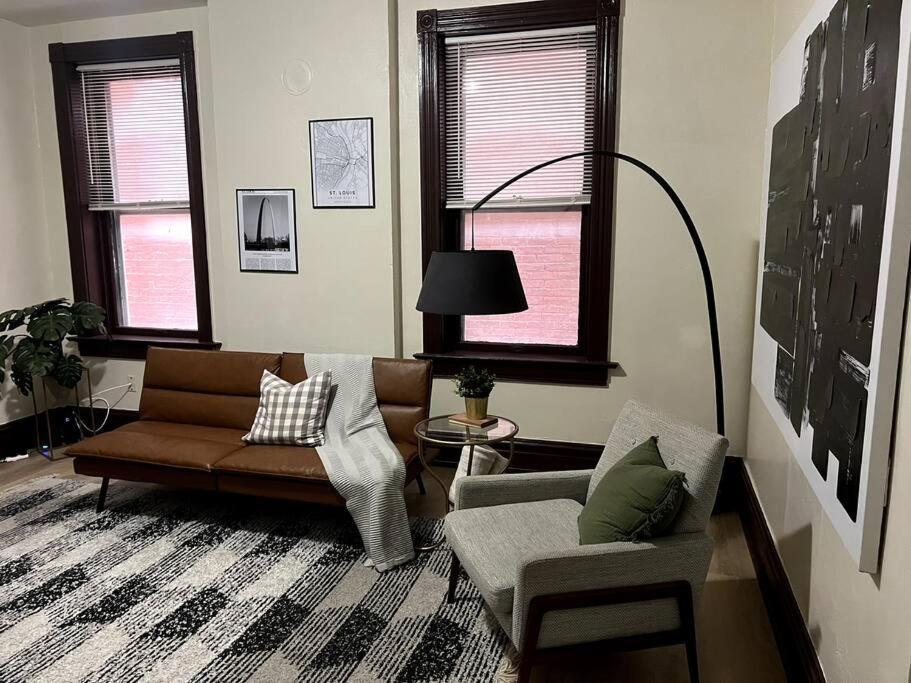 Charming Duplex On Quiet Street Διαμέρισμα Σαιντ Λούις Εξωτερικό φωτογραφία